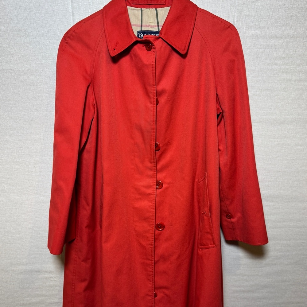 Vintage Burberrys Made in England Red Trench Coat Novacheck Lining Womens Med